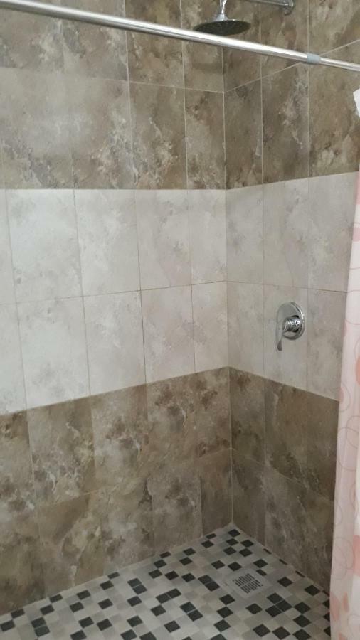 La Tusi Lovrin Hotel Екстериор снимка
