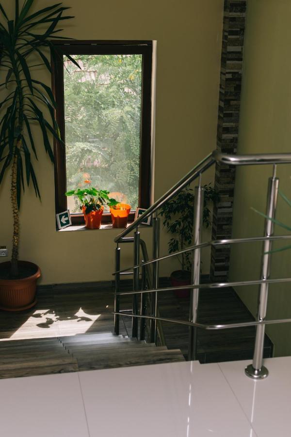 La Tusi Lovrin Hotel Екстериор снимка